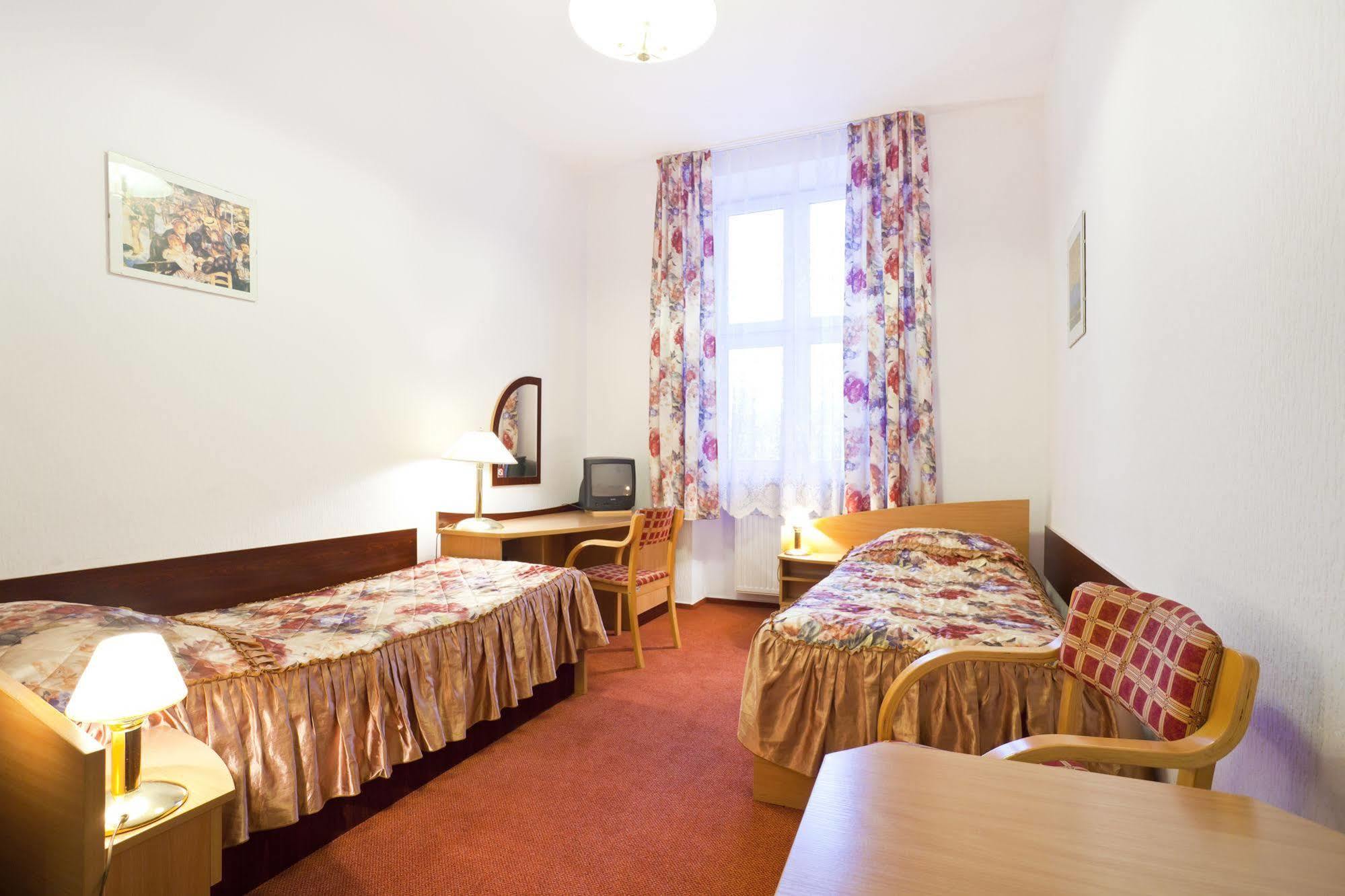Aiden By Western Hotel Lodž